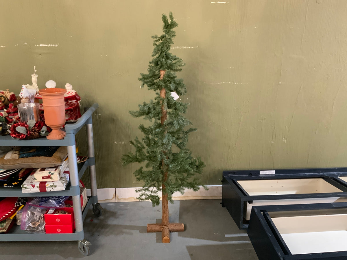 5 Ft Skinny Tree