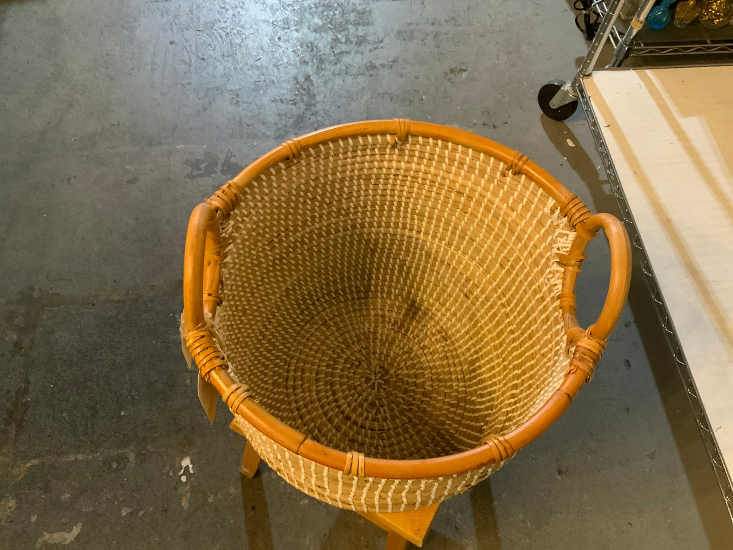 NEW Lg Basket