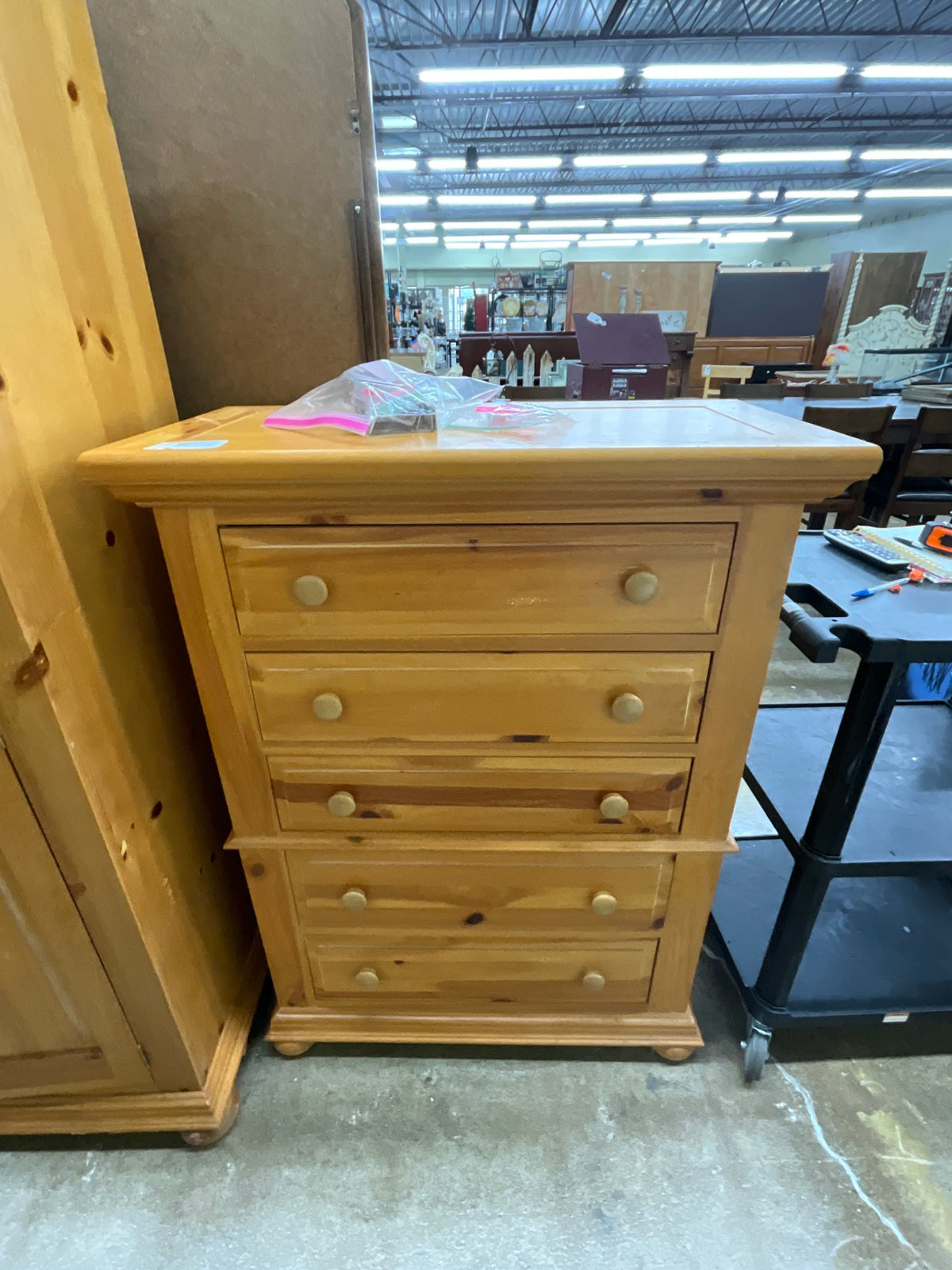 Broyhill Fontana Chest of Drawers