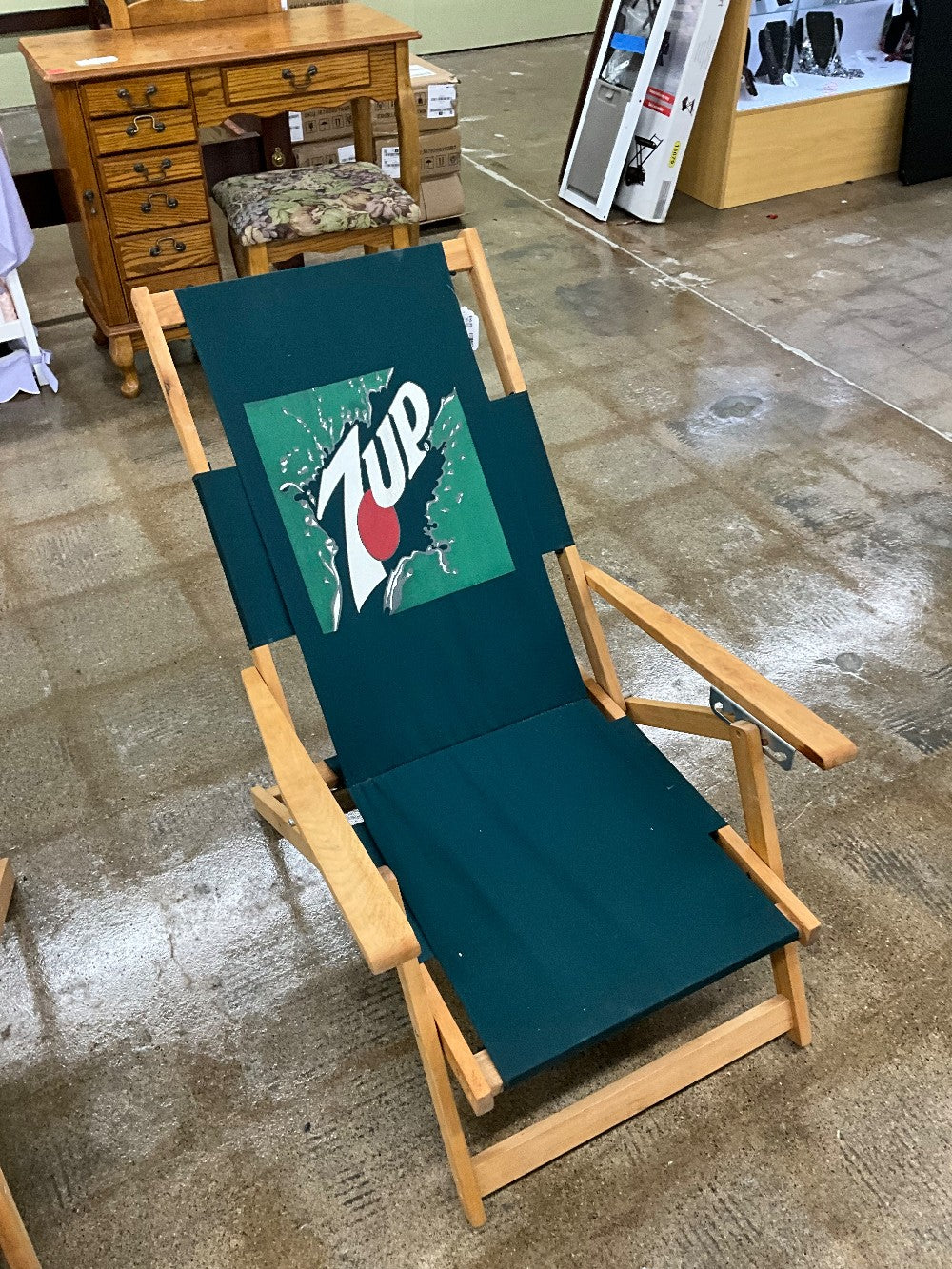 7 Up Folding Chair