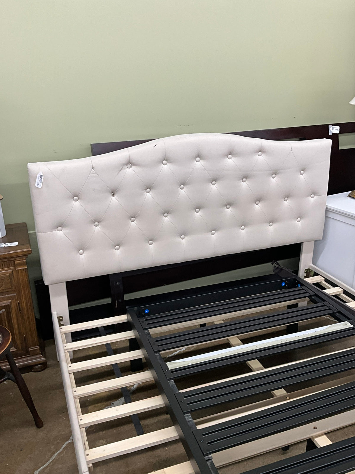 Queen Platform Bed w/Tan Headboard 