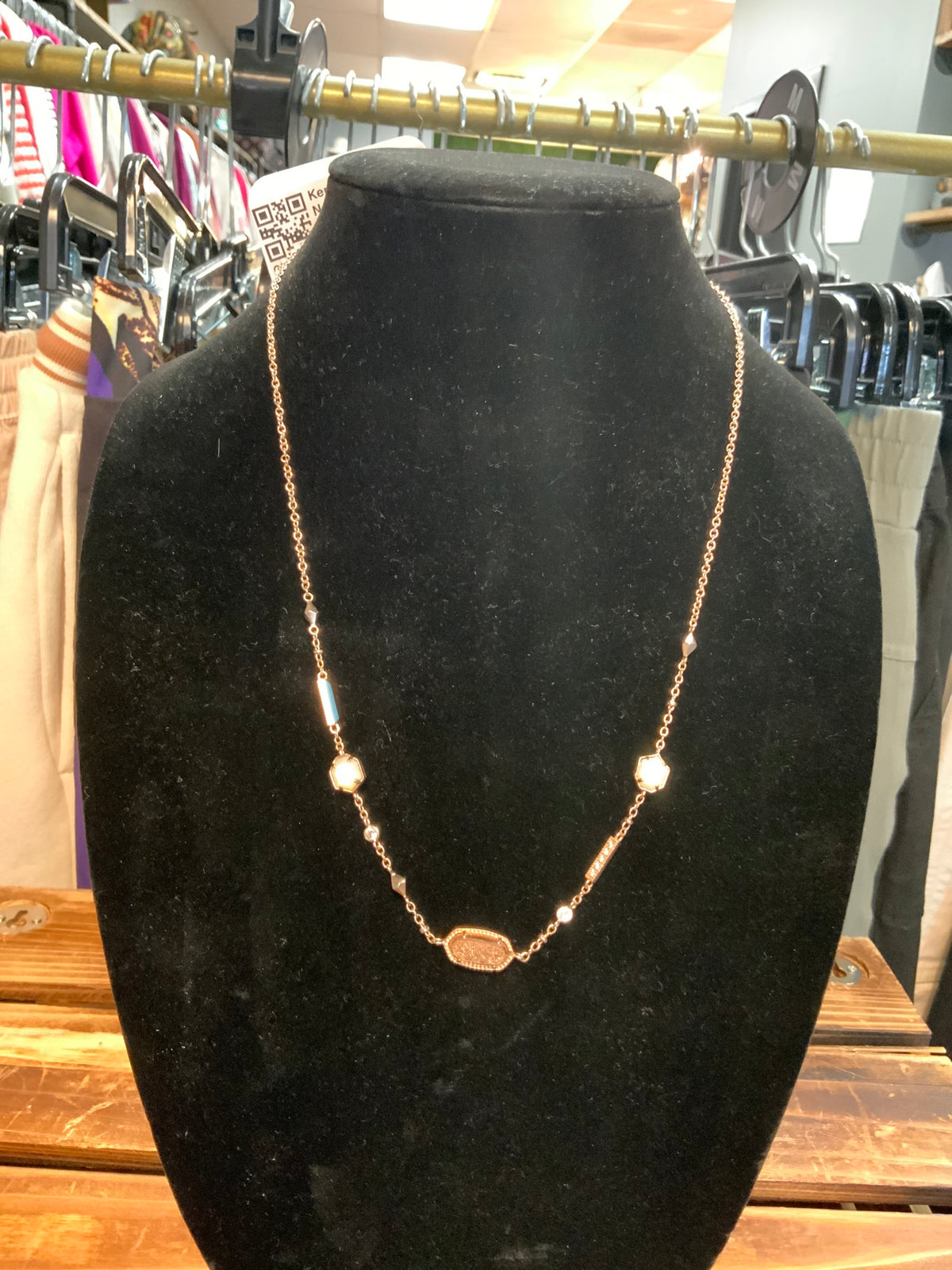 Kendra Scott Necklace