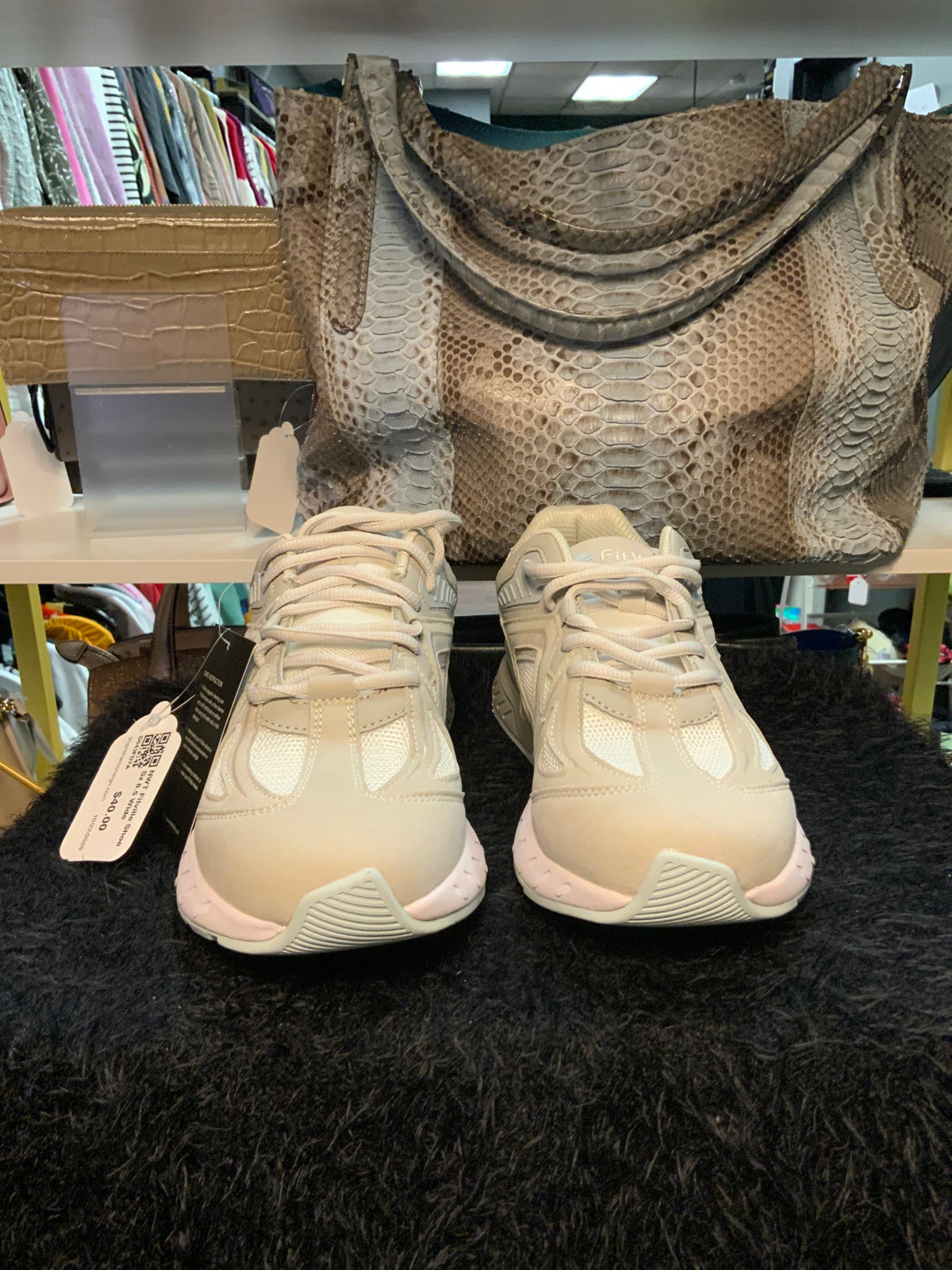 NWT Fitville Shoe Sz 8.5 Wide