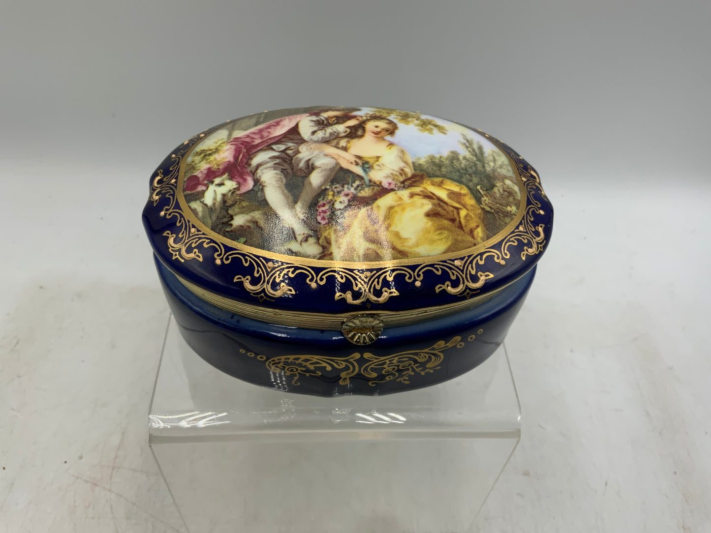 Nippon Courting Trinket Box