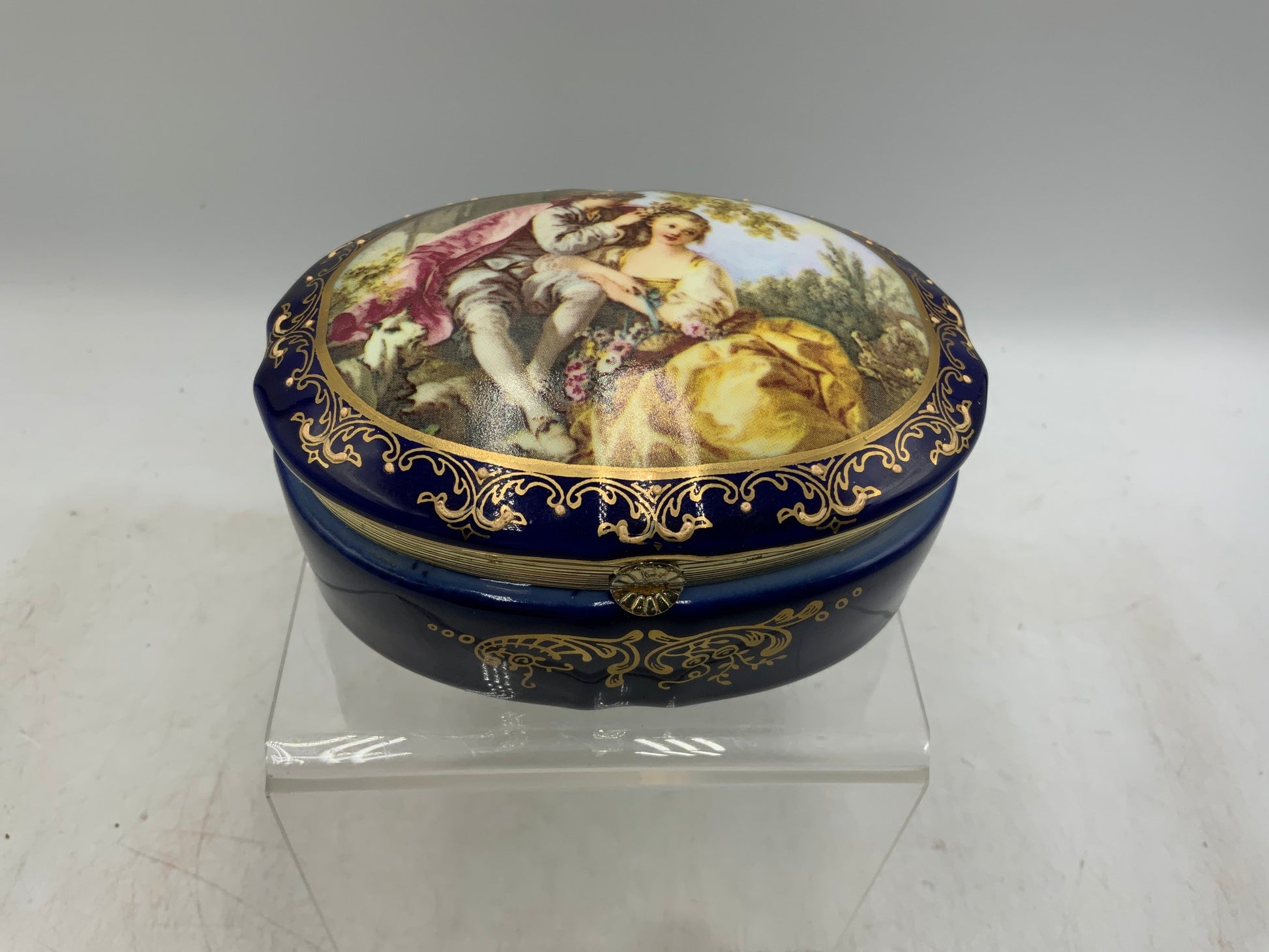 Nippon Courting Trinket Box
