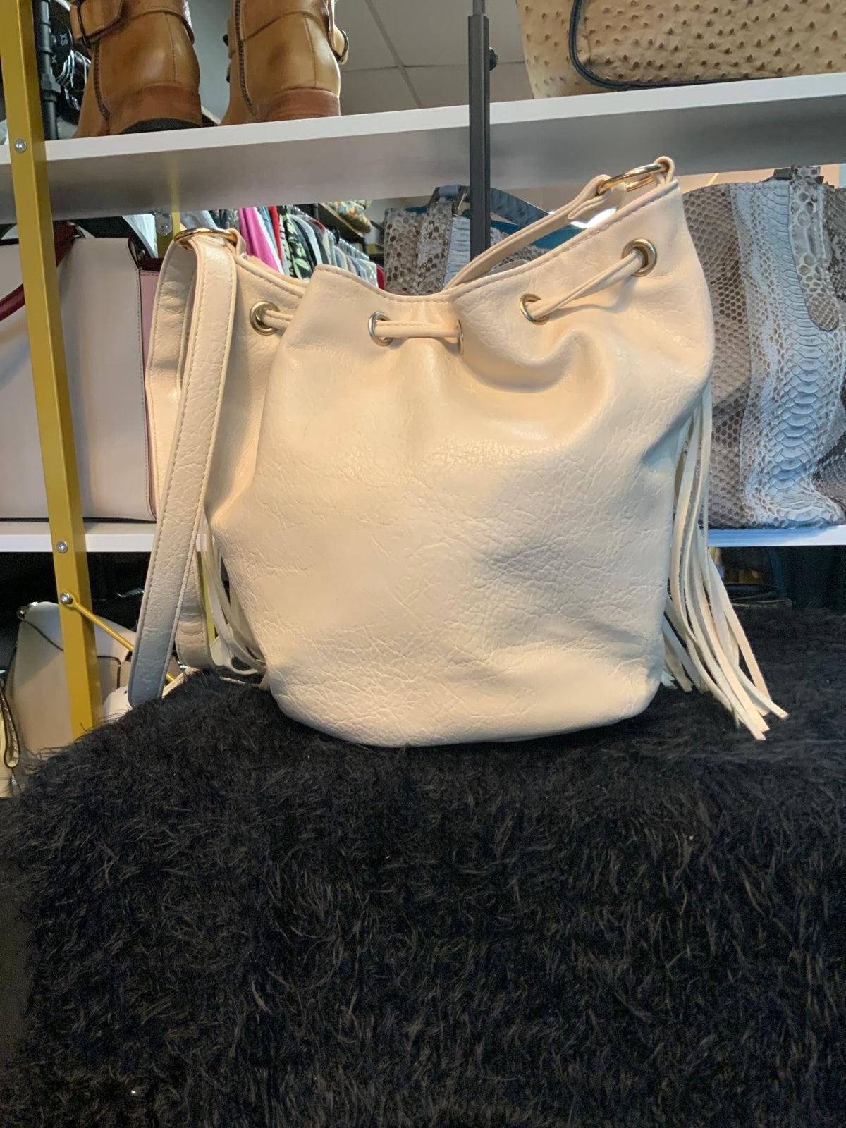 Bucket Bag Cream