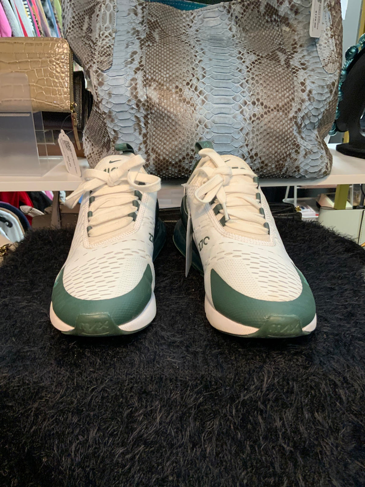 Nike 270 Sz 9.5 Green