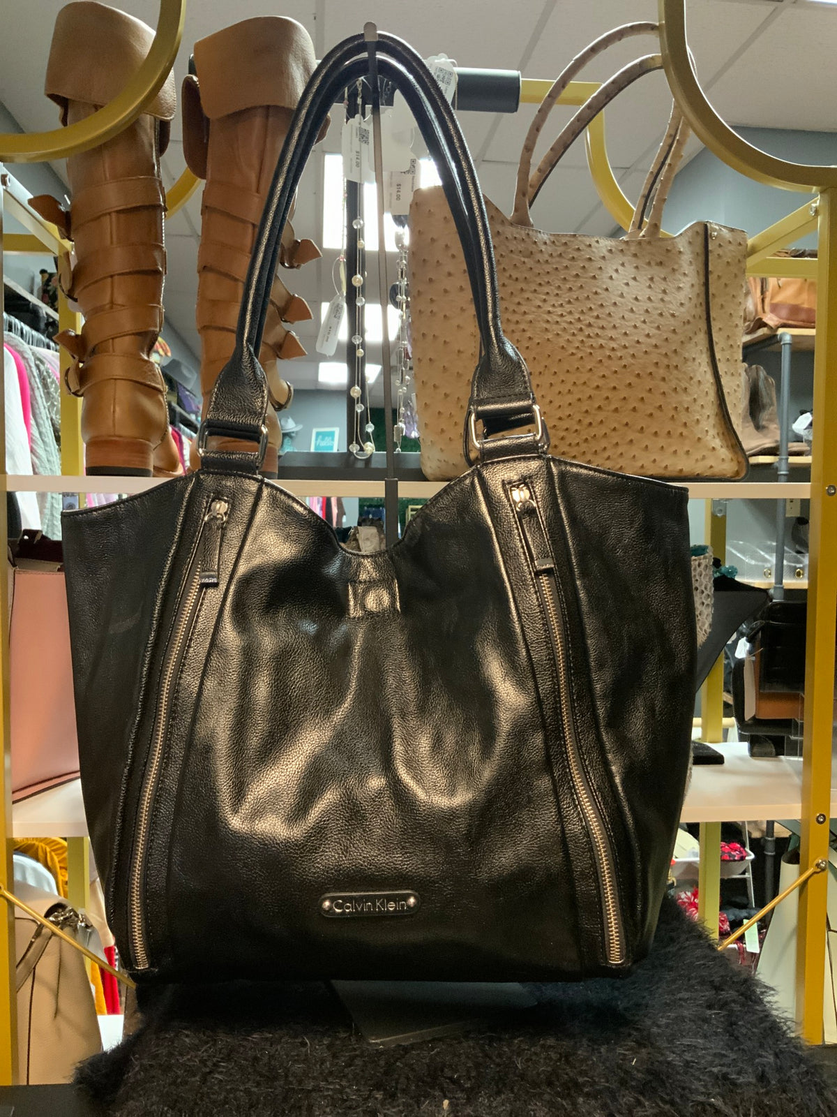 Calvin Klein Tote W/Duster