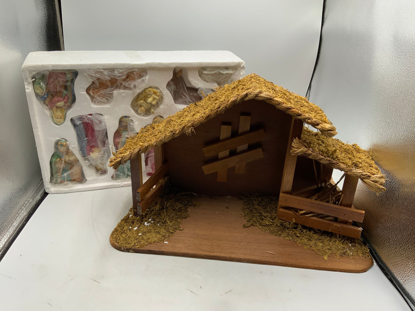 Holly Tree Nativity Set