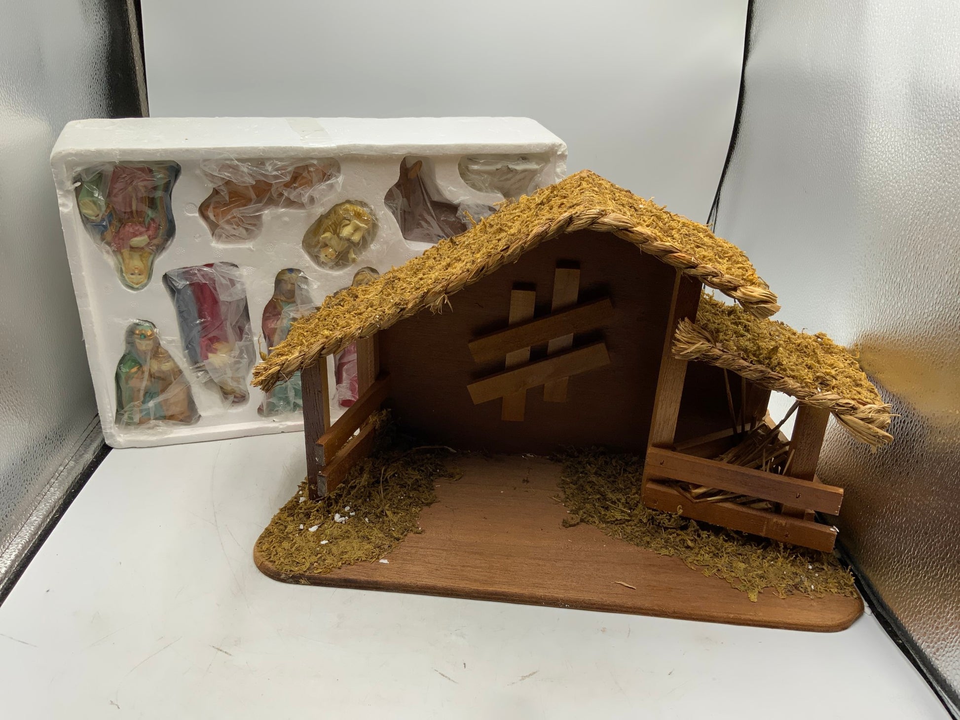 Holly Tree Nativity Set
