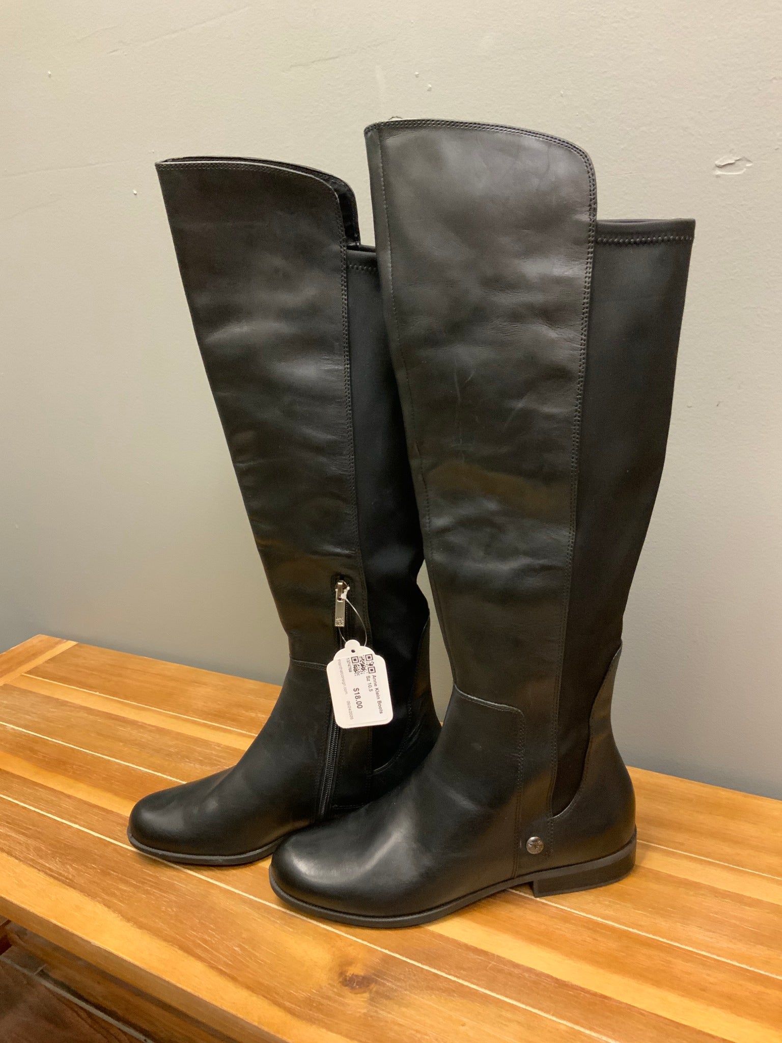 Anne Klein Boots Sz 10.5