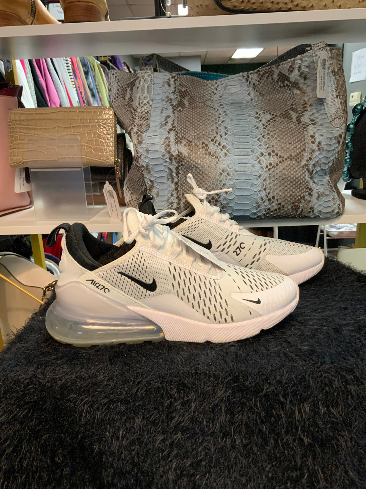 Nike 270 Sz 9.5 White