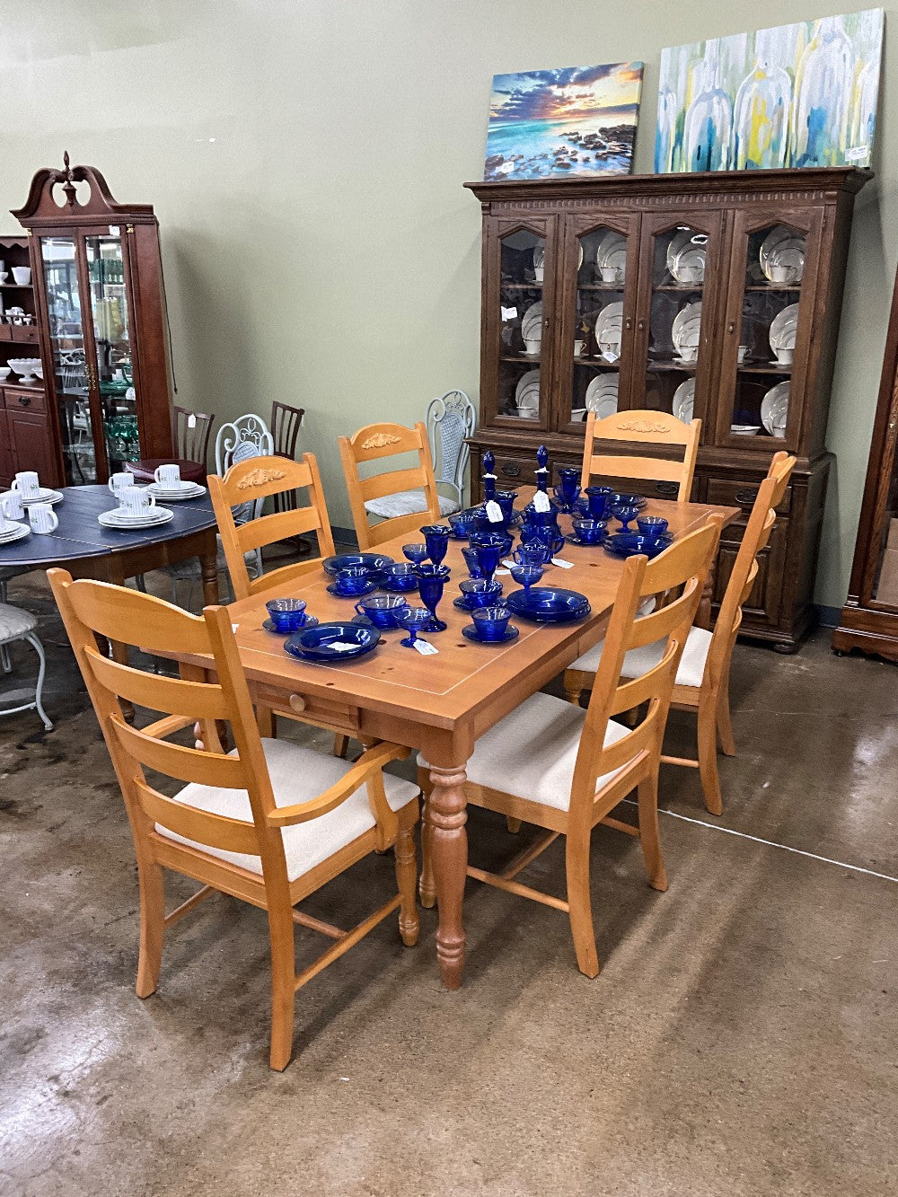 Broyhill Fontana Table w/ 6 Chairs