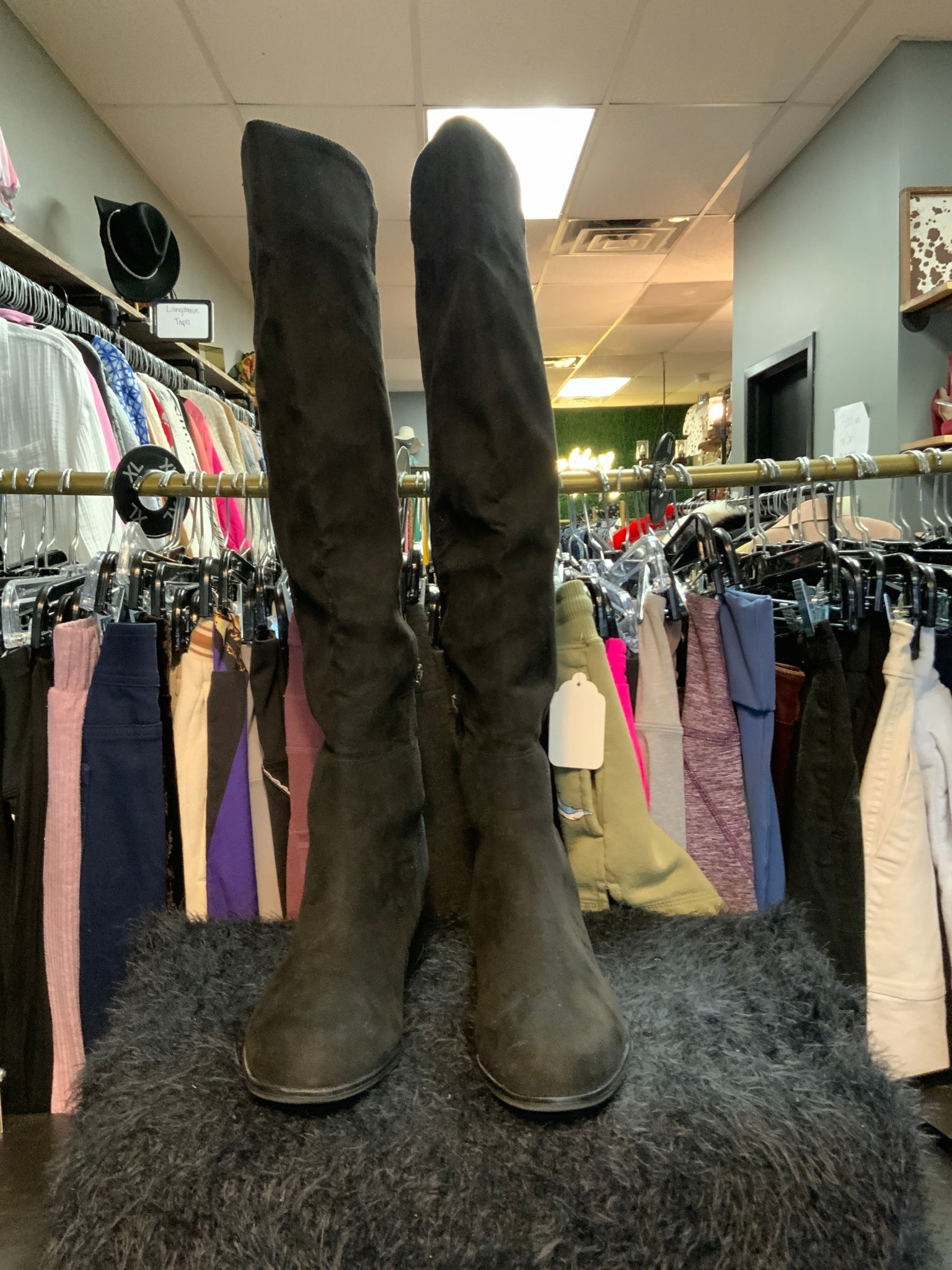 Unisia Tall Boots Sz 8.5