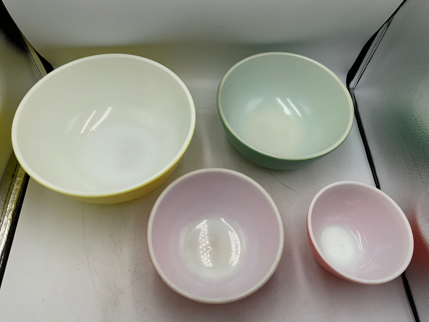 Pyrex Primary Colors Mixing Bowls