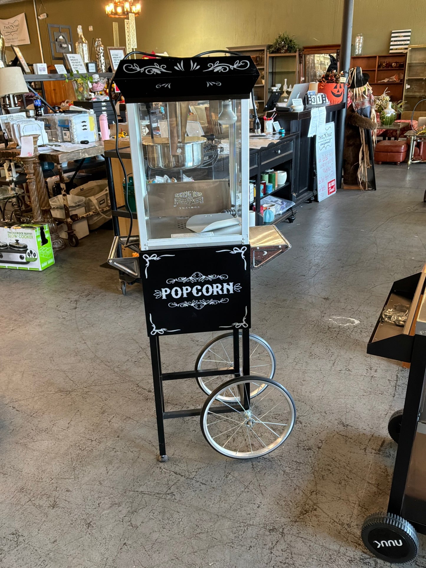 Lg Popcorn Maker / Retails for $359