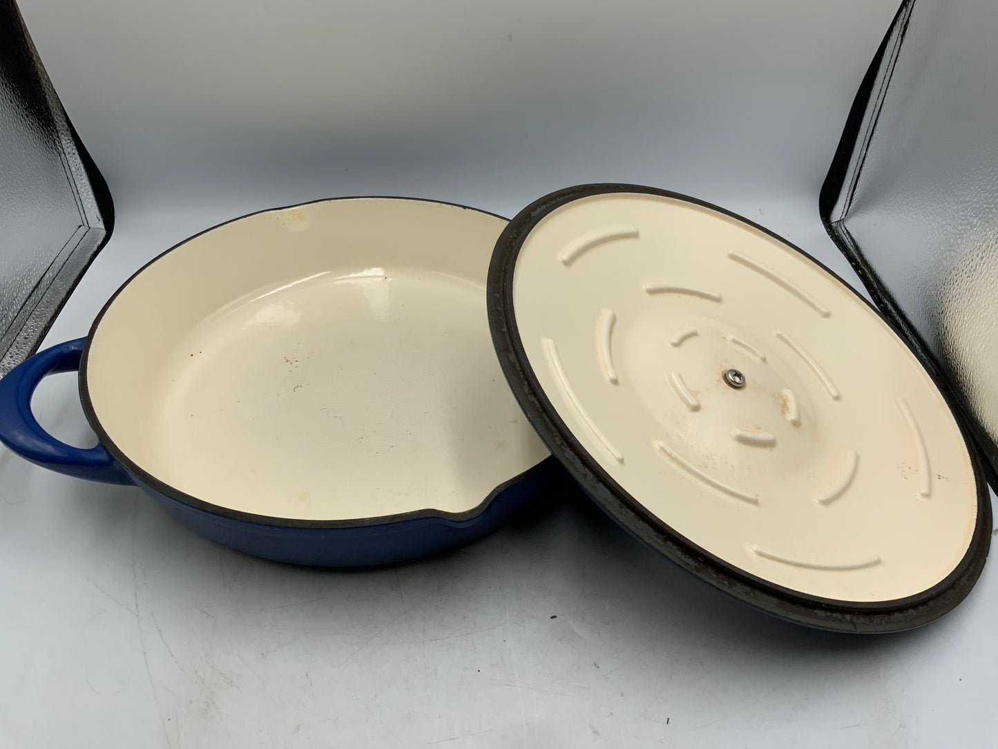 12" Cast Iron Enamel Skillet with Lid
