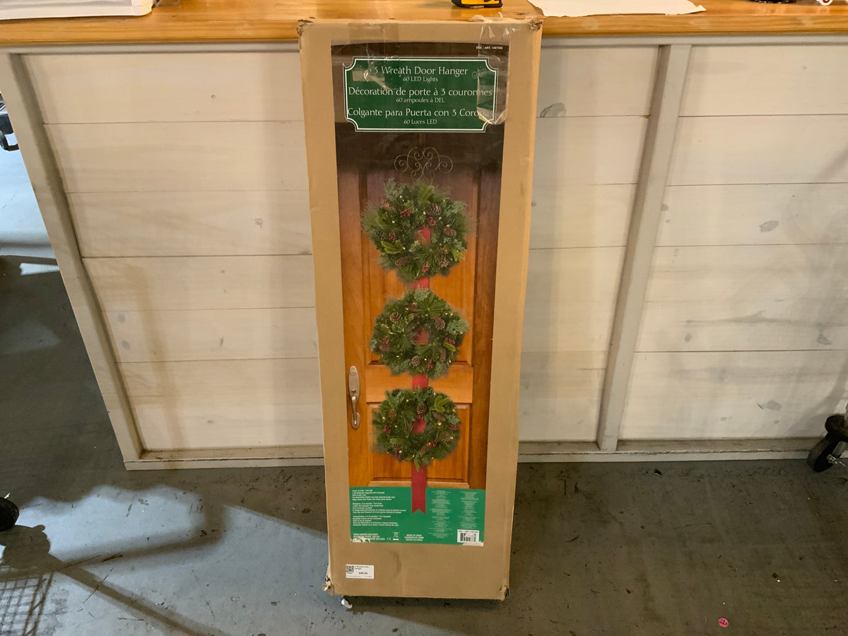 3 Wreaths with Hanger