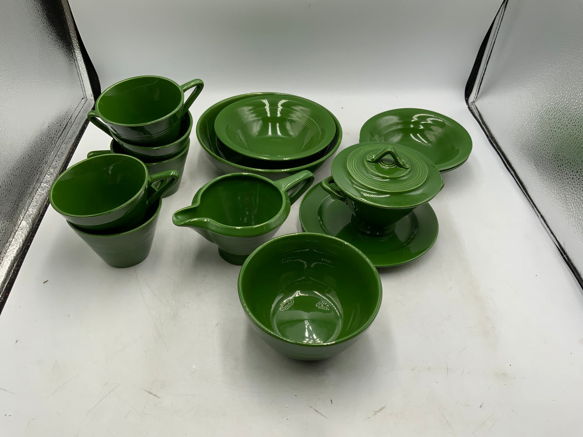 Homer laughlin Harlequin 13 Pc Set
