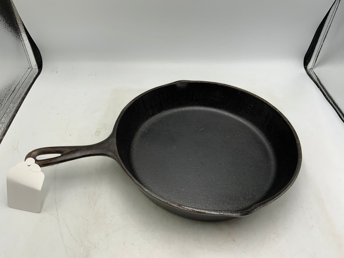 Lodge 8 sk Cast Iron Skillet