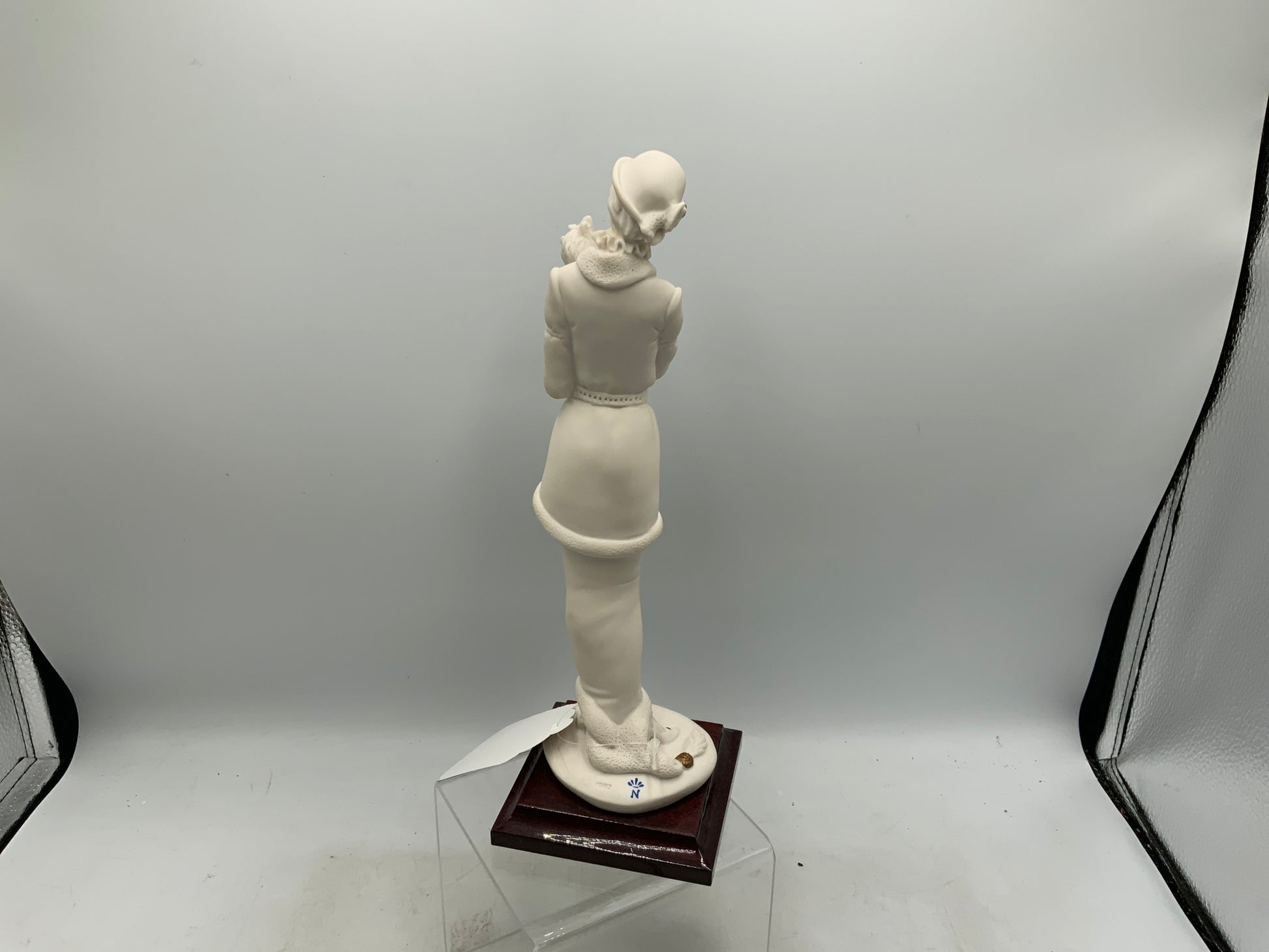Guiseppe Armani Woman with Dog Figurine