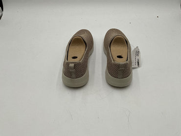 Skechers Tan Slip On Sz. 8.5