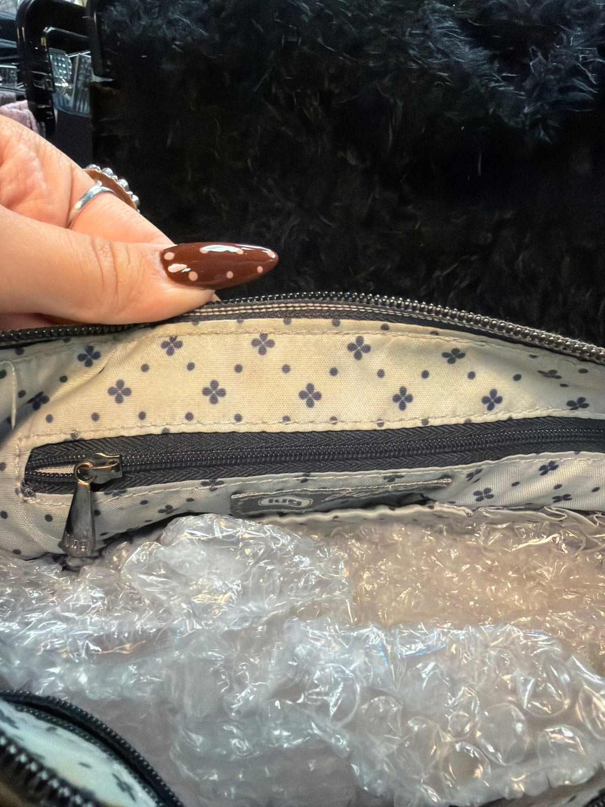 Lug Crossbody