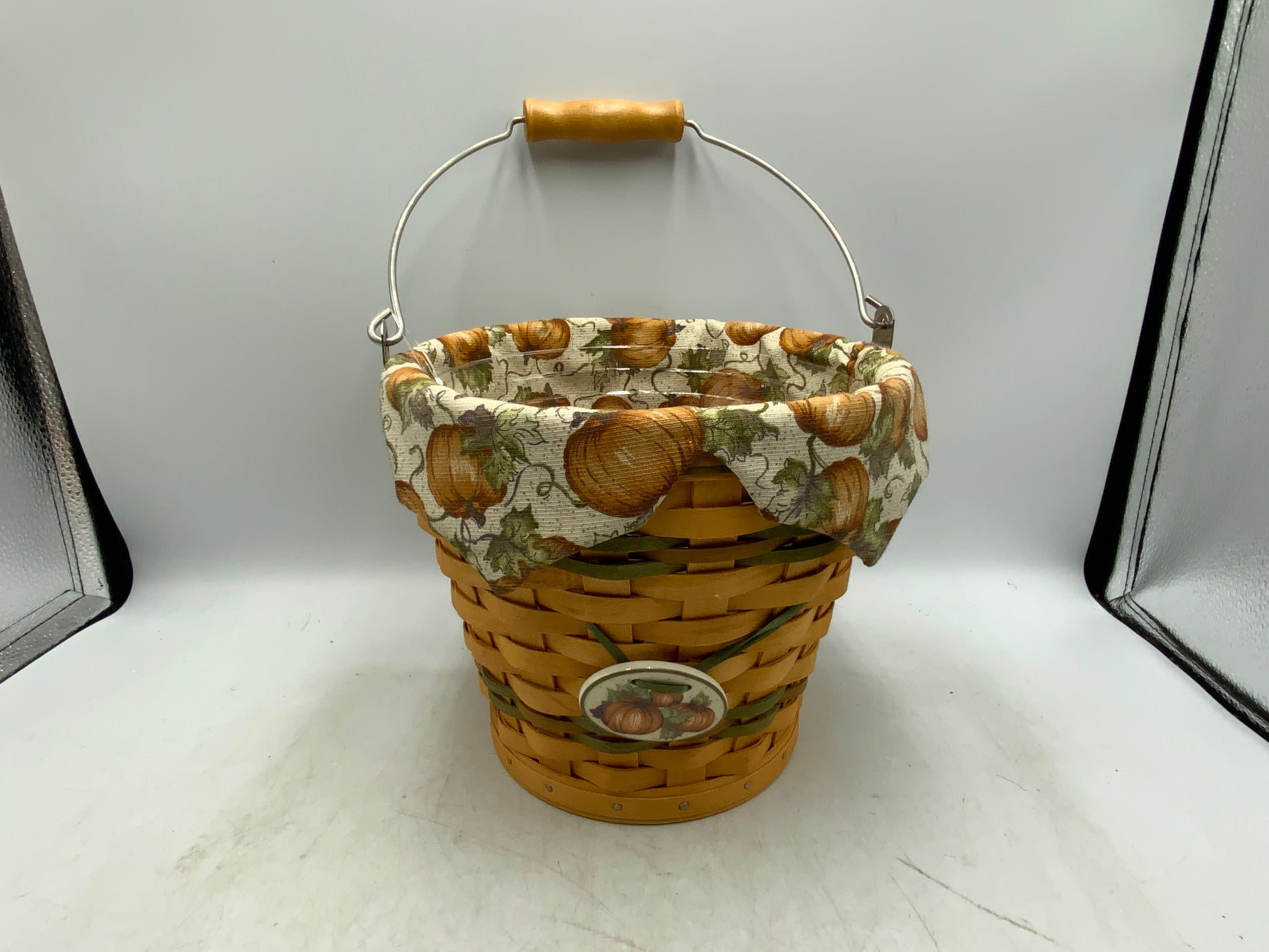 Longaberger 2002 Autumn Pail Basket