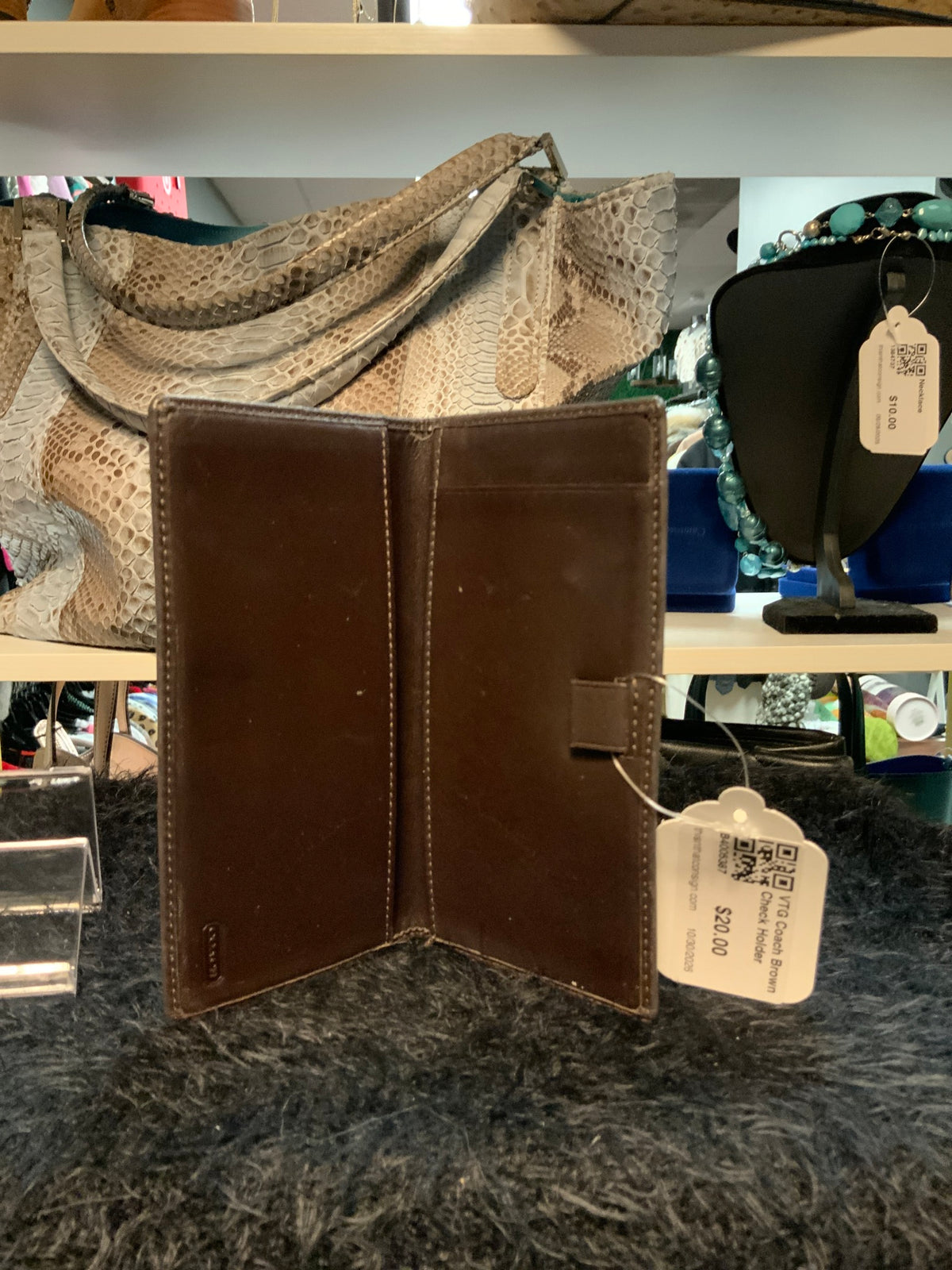 VTG Coach Brown Check Holder