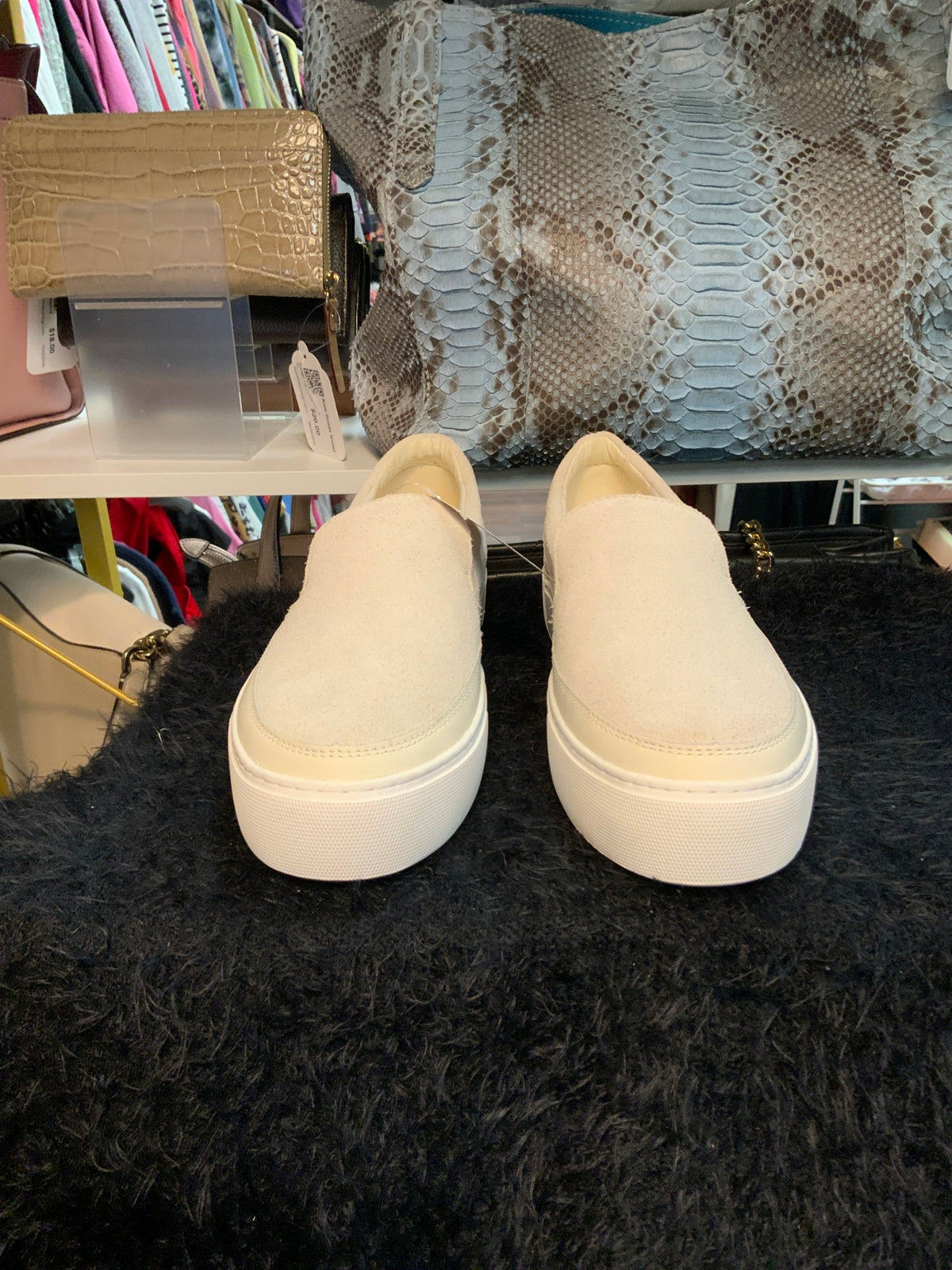 UGG Shoes Sz 9.5
