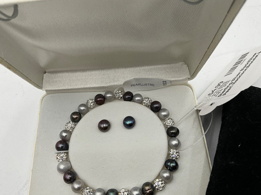Sterling Silver Black/Silver Pearl Necklace,Bracelet & Earrings Set
