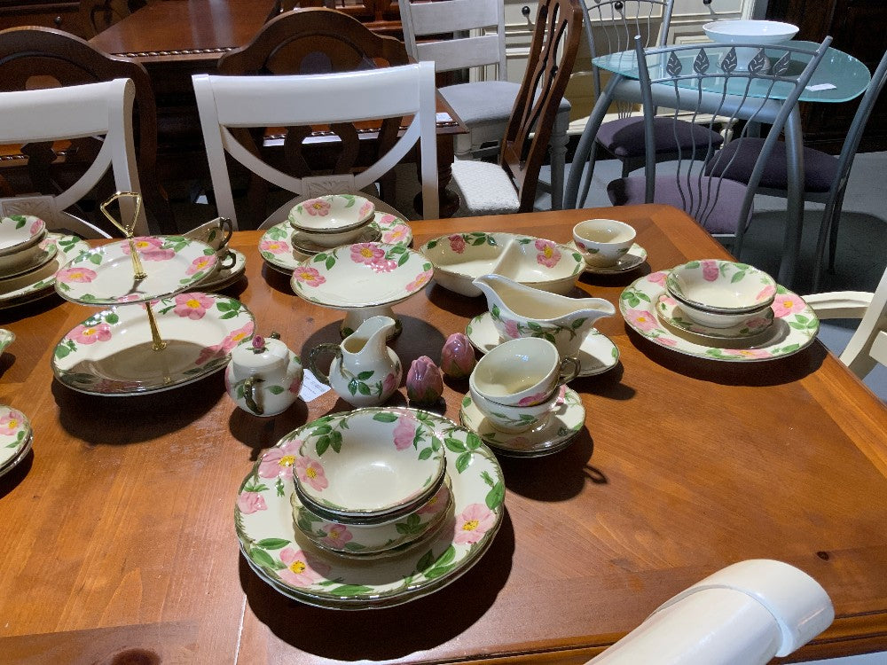 Franciscan Desert Rose 60 pc Dish Set