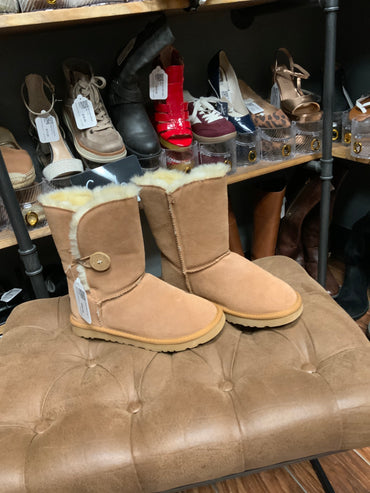 UGG Boot Sz 5