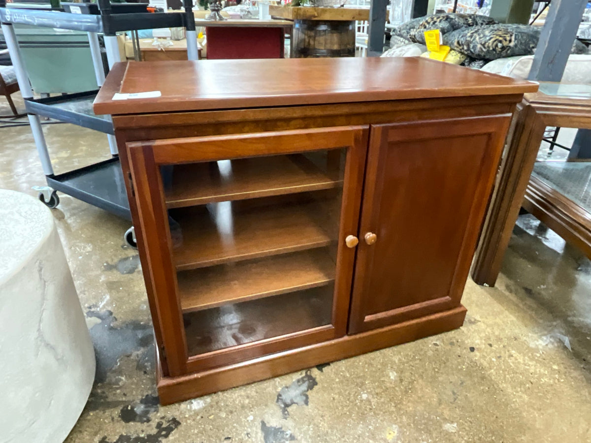 Tv Console on Wheels