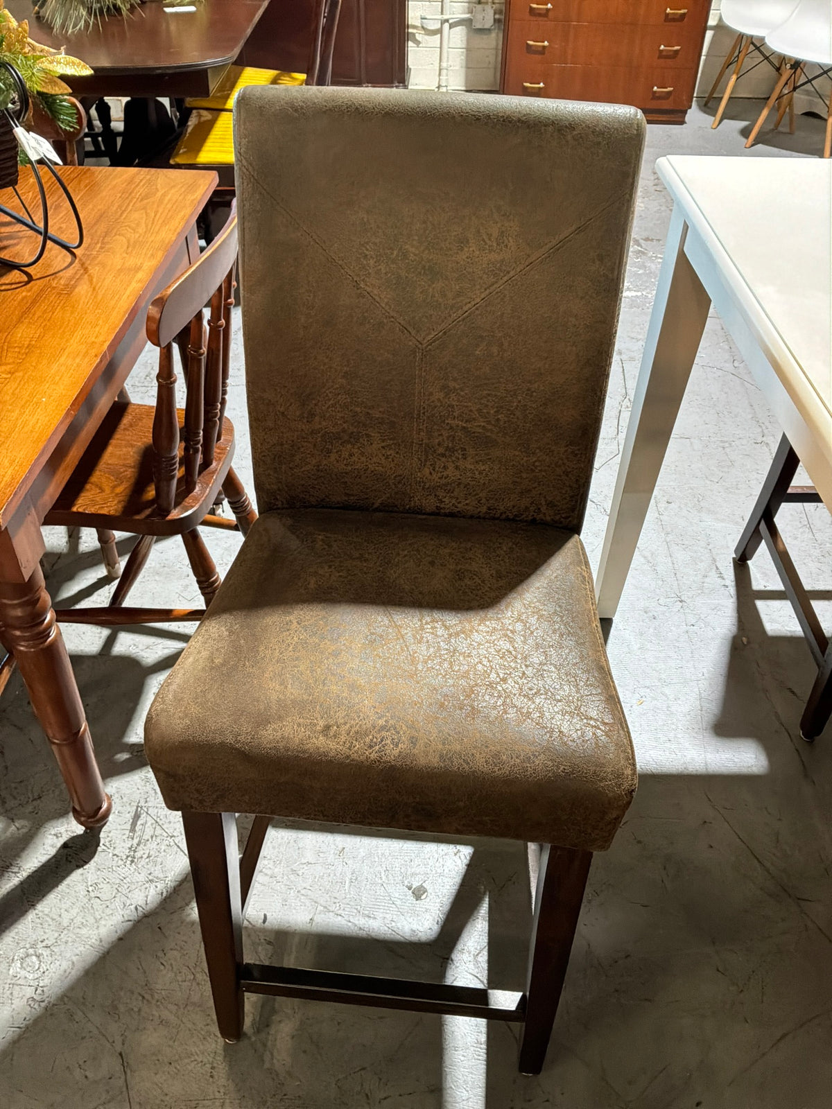 White Pub Table w/ 4 Chairs