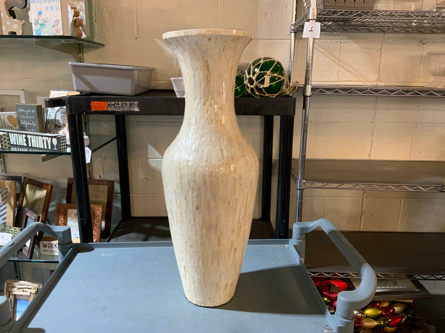 Lg Shell Vase