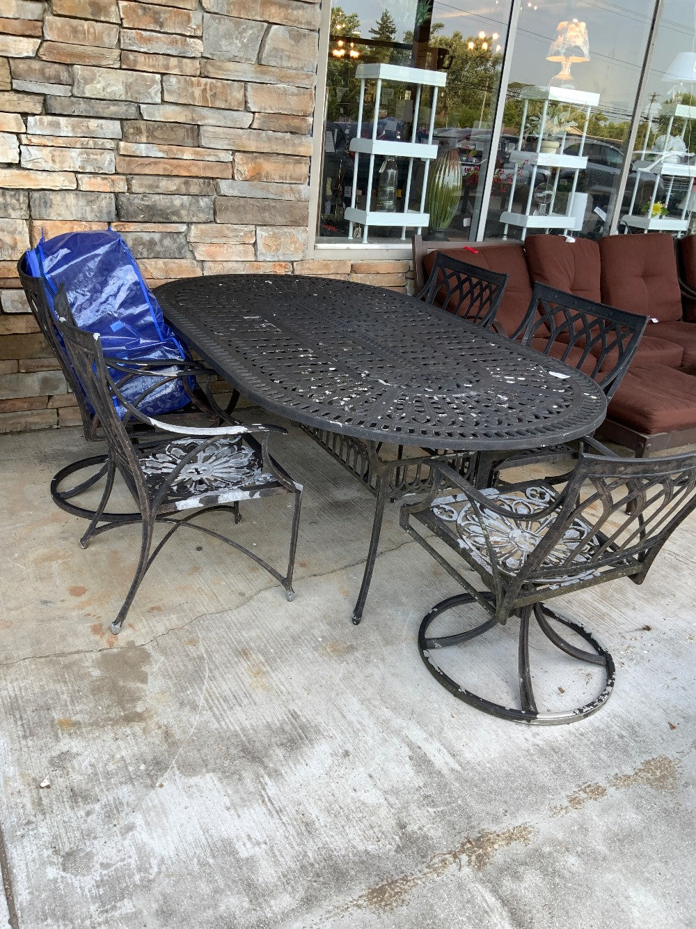 Metal Outdoor Table with 6 Chairs