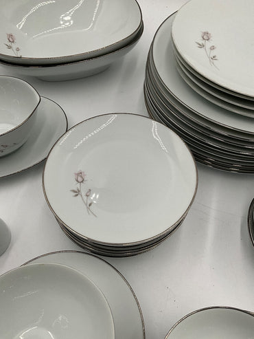 Noritake Pasadend China - 4 place setting w/ Serving Pieces