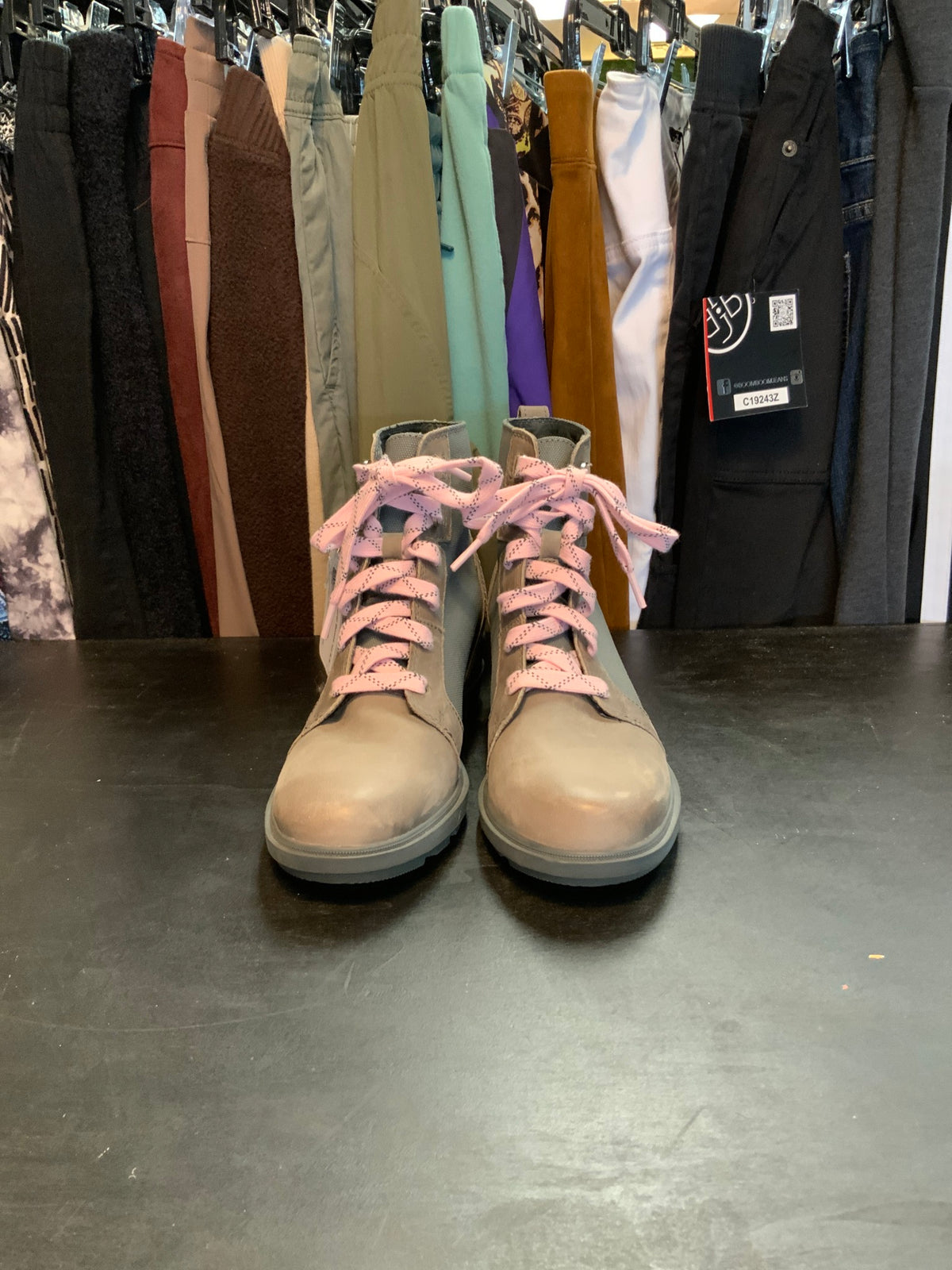 Sorel Boots sz 8.5