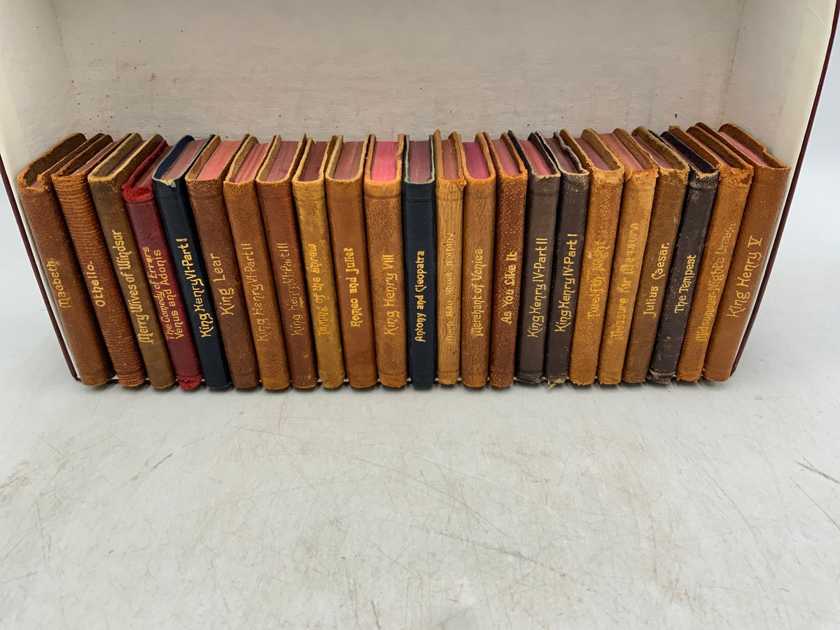 Set of 23 Mini Shakespeare Books
