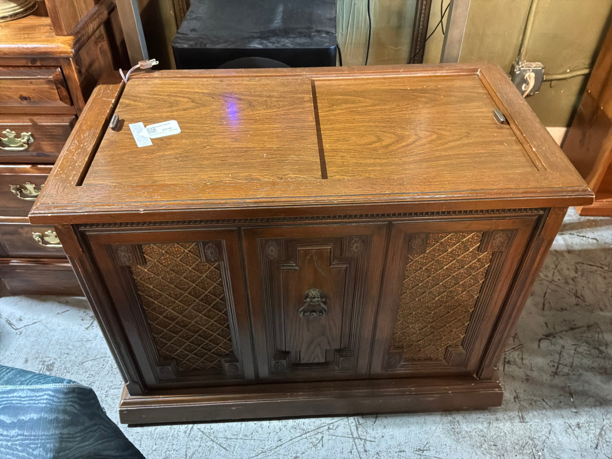 Stereo Cabinet