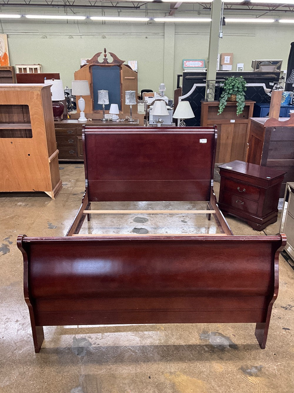Queen Size cherry Sleigh Bed