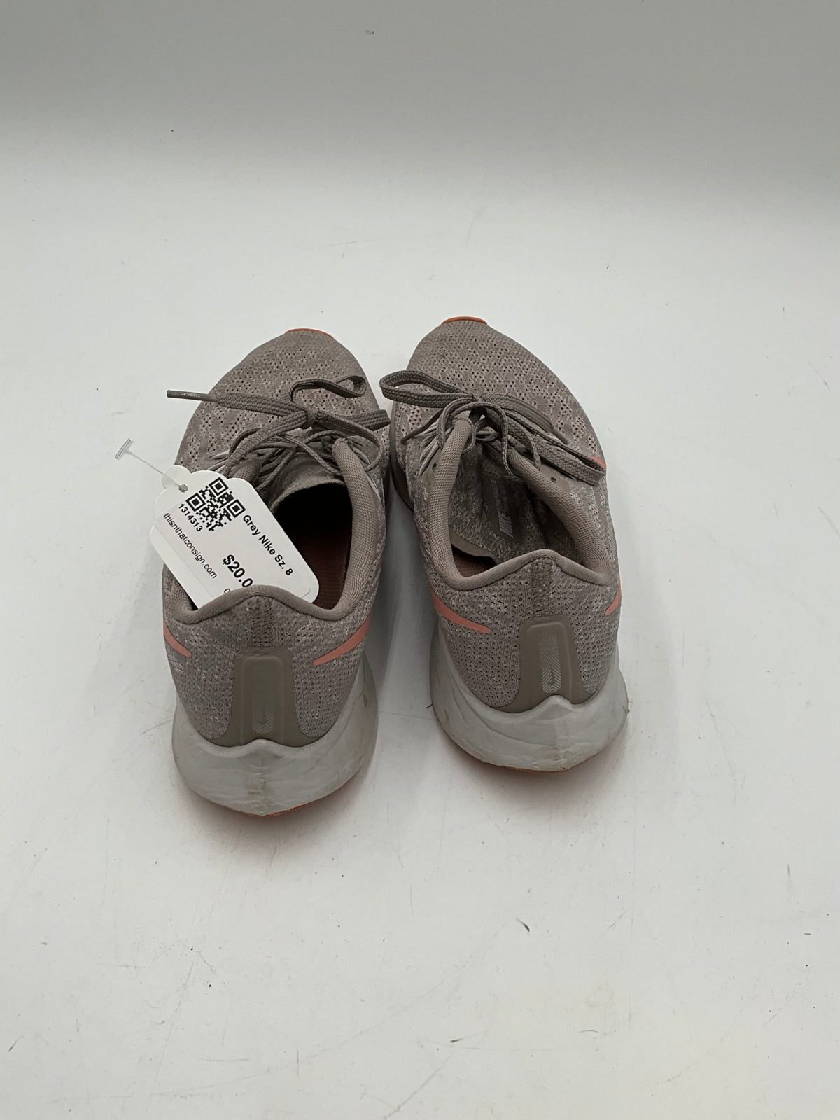 Grey Nike Sz. 8