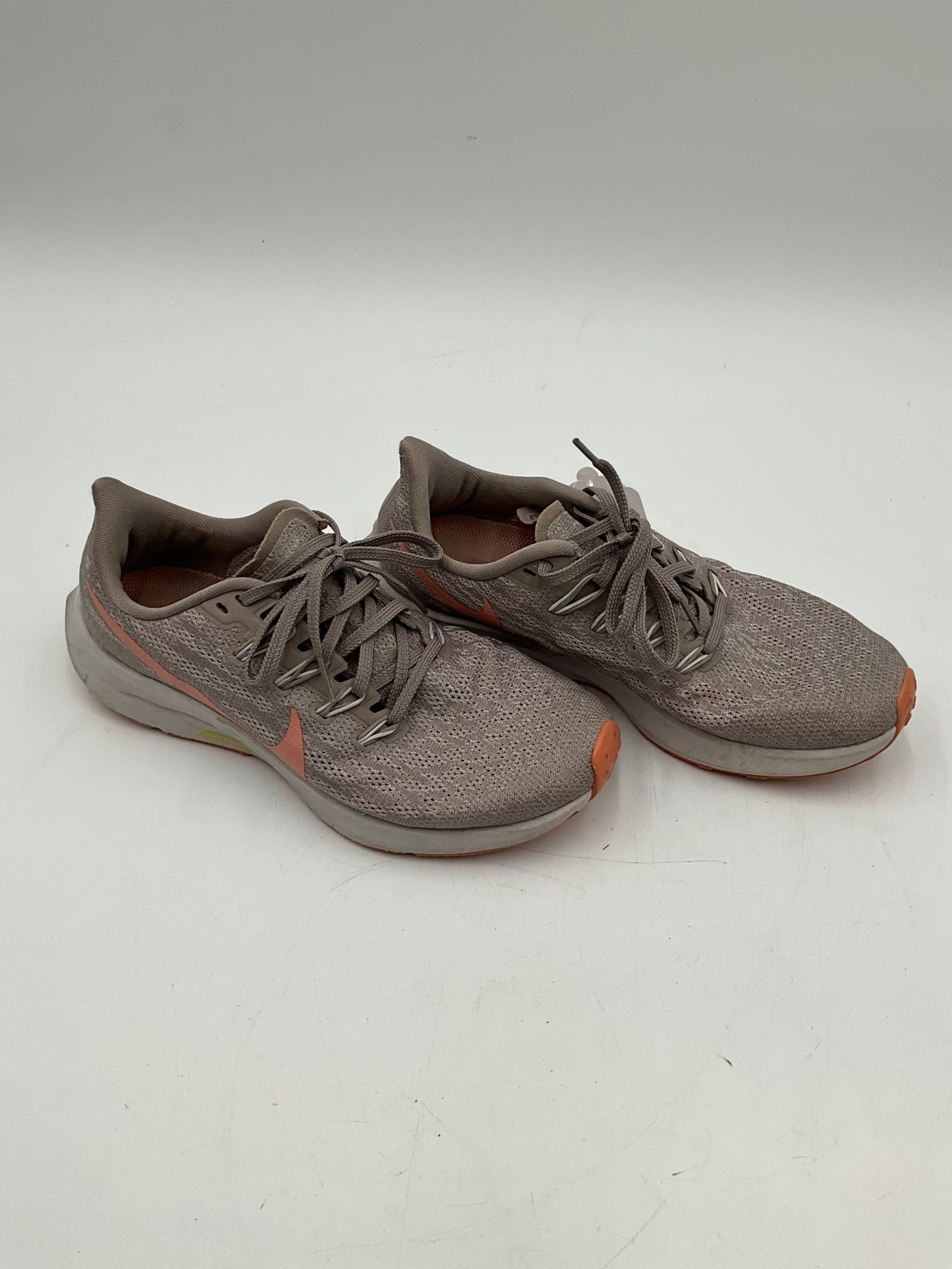Grey Nike Sz. 8