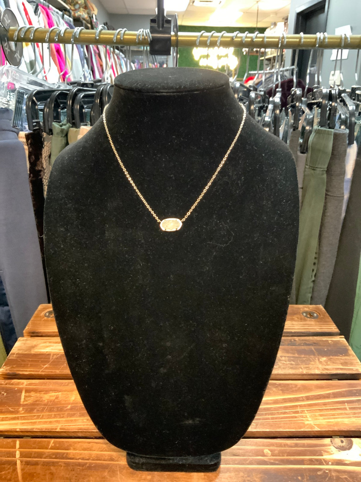 Kendra Scott Necklace