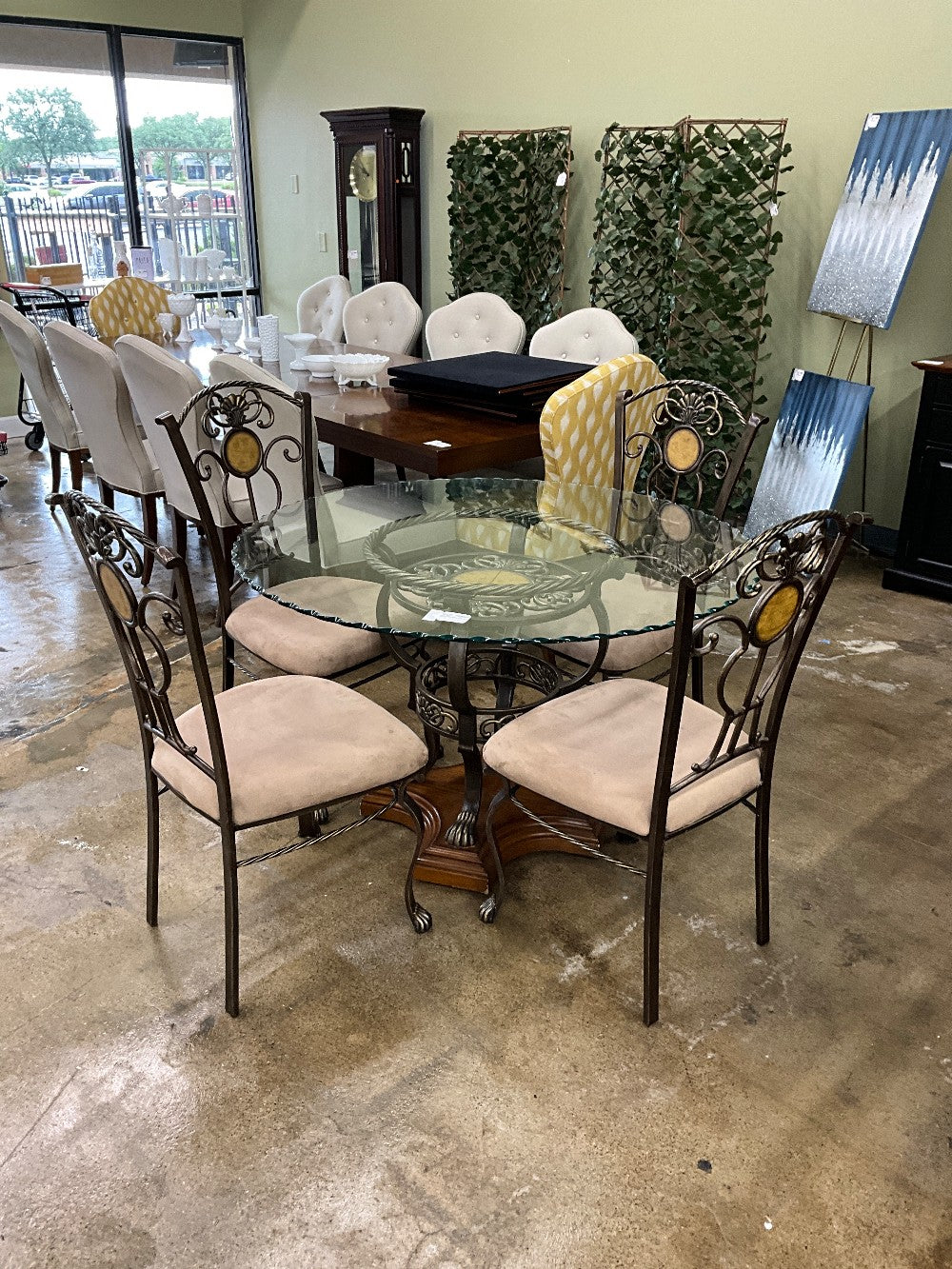 Round Glass Dining Table w/ 4 Chairs