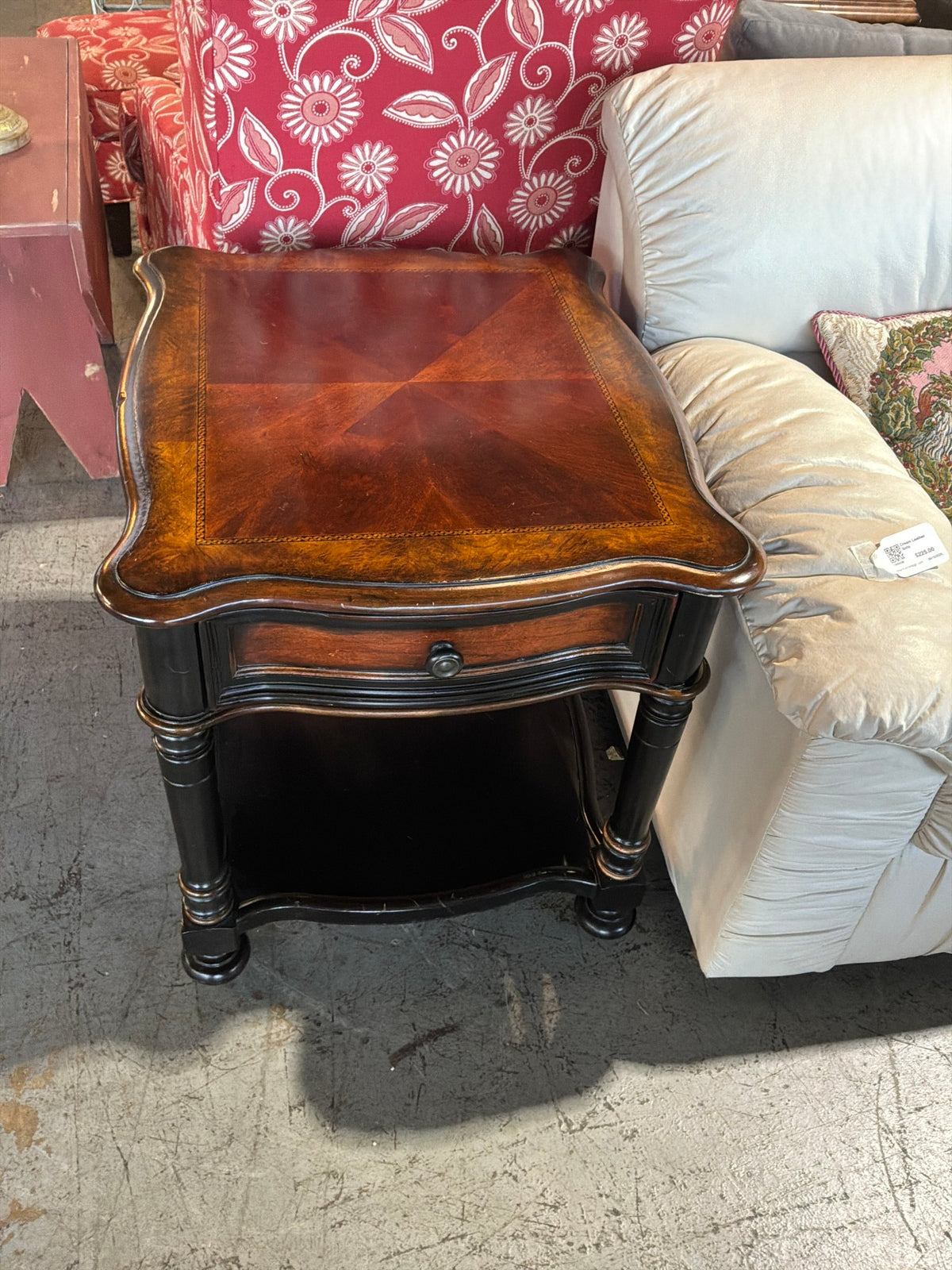 Hooker "Preston Ridge" Dark Wood End Table