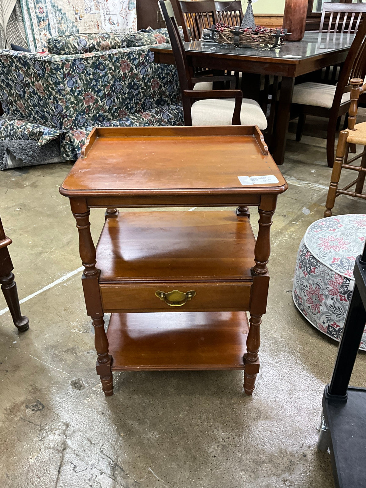 Wood End Table w/ Drawer