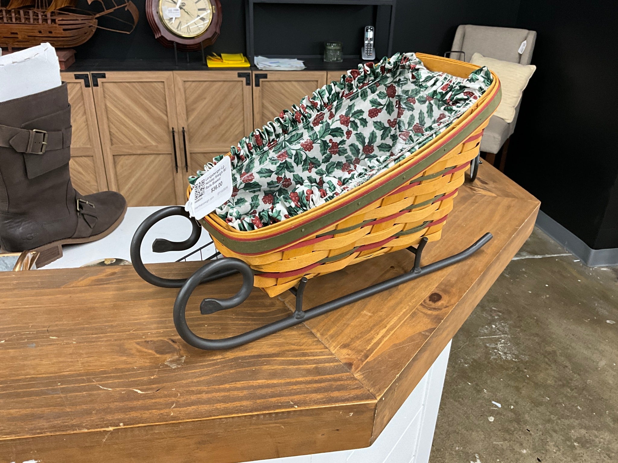 Longaberger Lg. Holiday Sleigh W/ Rails Basket