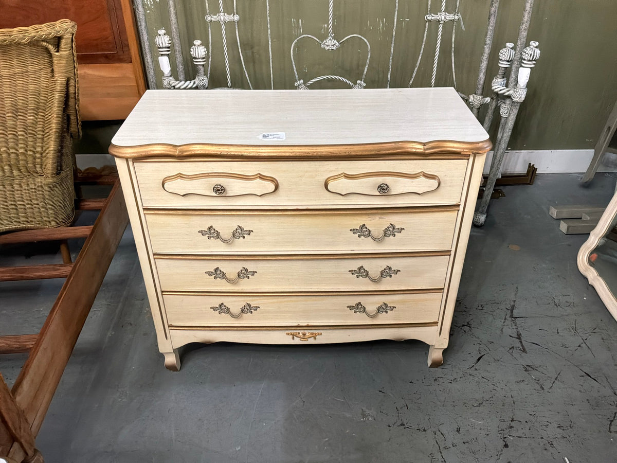 Sm Dresser/ Mirror